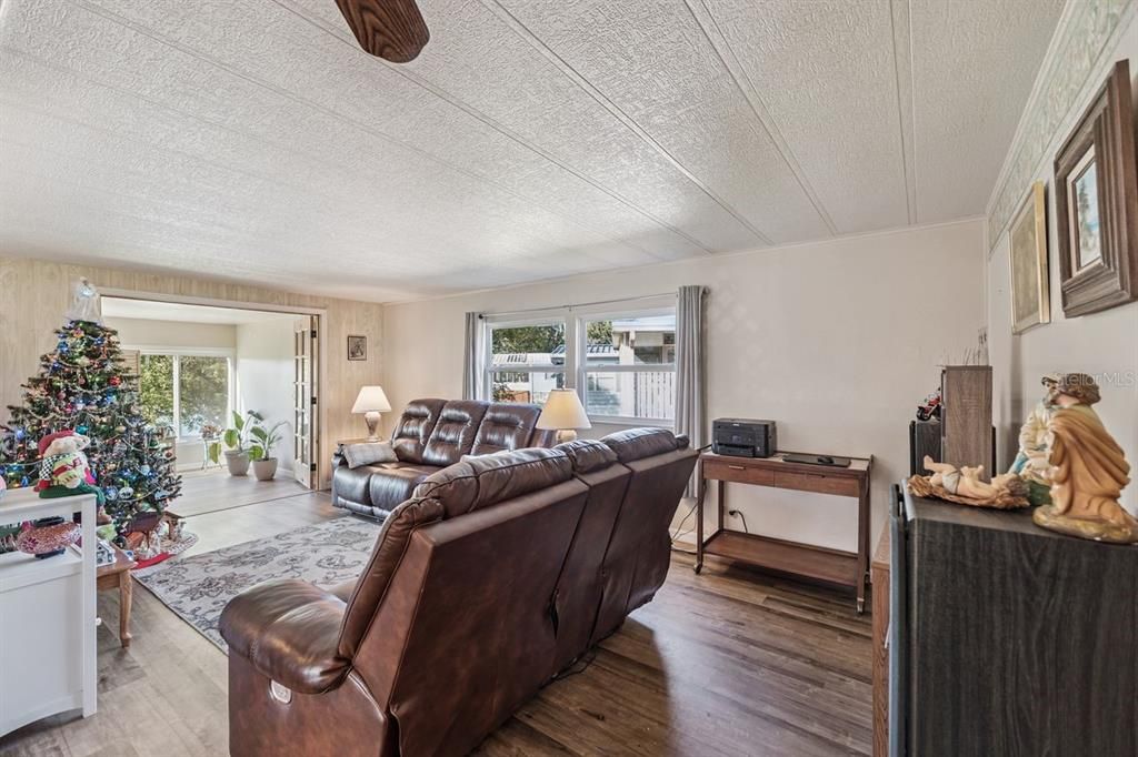 En Venta: $195,000 (2 camas, 2 baños, 1152 Pies cuadrados)