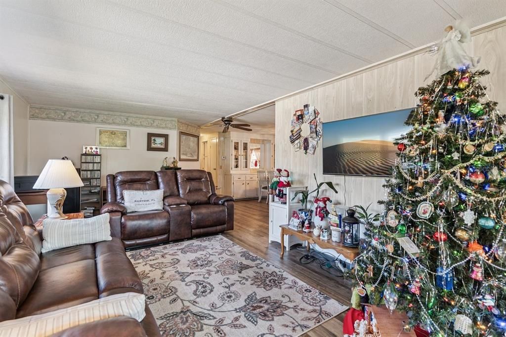 En Venta: $195,000 (2 camas, 2 baños, 1152 Pies cuadrados)