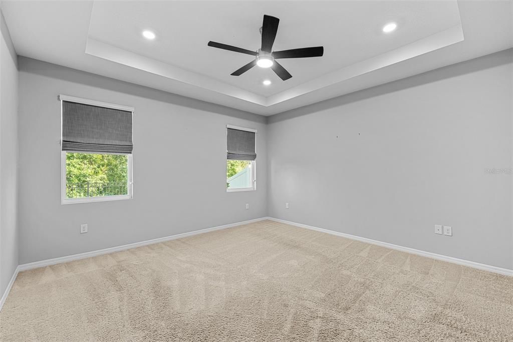 待售: $427,500 (4 贝兹, 2 浴室, 2037 平方英尺)