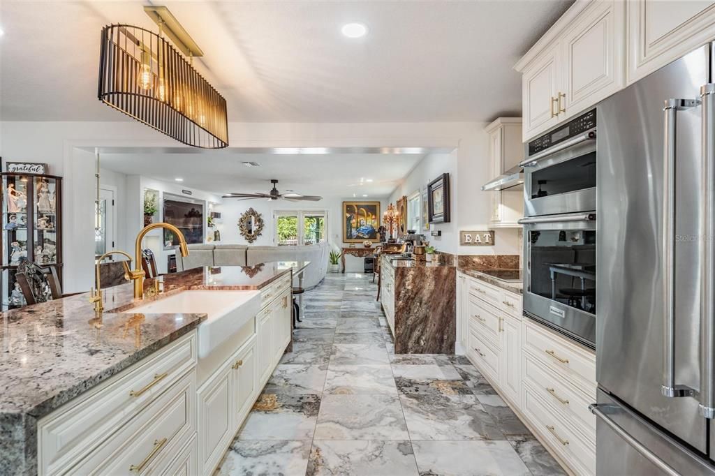 En Venta: $600,000 (3 camas, 3 baños, 1768 Pies cuadrados)