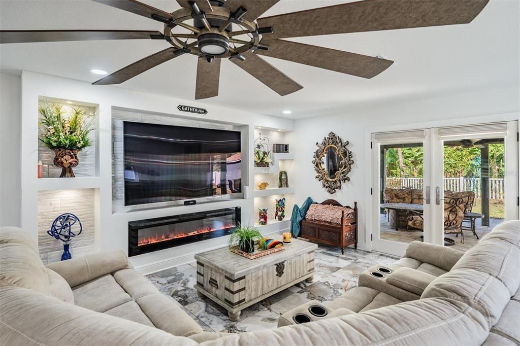 En Venta: $600,000 (3 camas, 3 baños, 1768 Pies cuadrados)