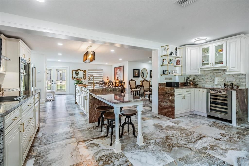 En Venta: $600,000 (3 camas, 3 baños, 1768 Pies cuadrados)