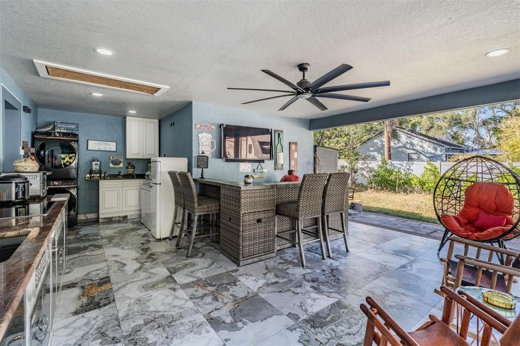 En Venta: $600,000 (3 camas, 3 baños, 1768 Pies cuadrados)