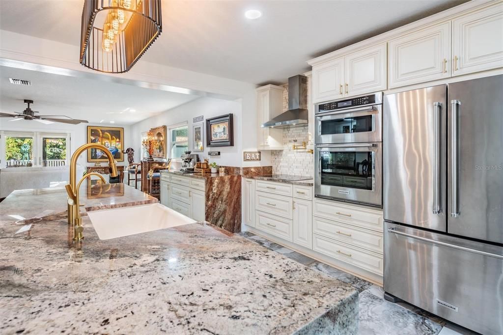 En Venta: $600,000 (3 camas, 3 baños, 1768 Pies cuadrados)