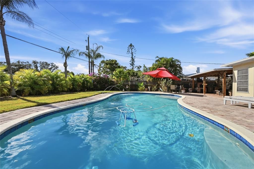 For Sale: $495,000 (2 beds, 2 baths, 1356 Square Feet)