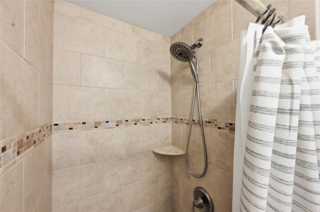 For Sale: $495,000 (2 beds, 2 baths, 1356 Square Feet)