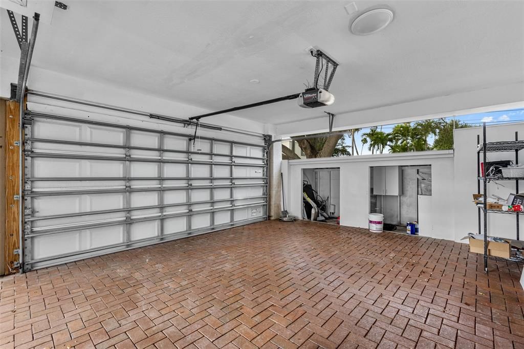 For Sale: $1,500,000 (3 beds, 3 baths, 2444 Square Feet)