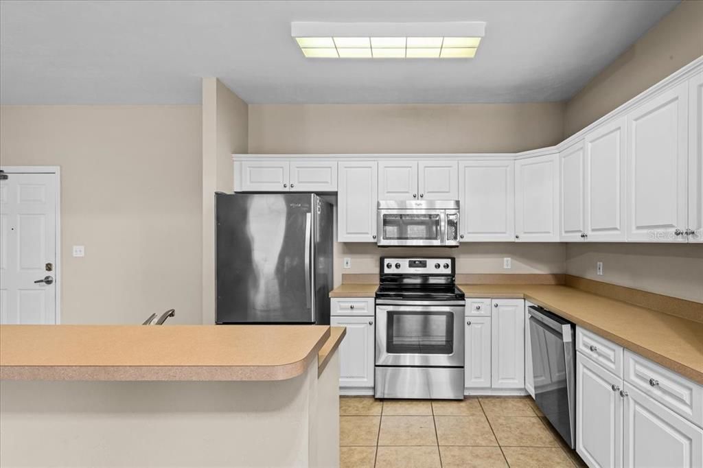 待售: $235,000 (3 贝兹, 2 浴室, 1429 平方英尺)