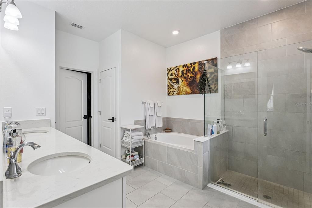 For Sale: $540,000 (4 beds, 3 baths, 2261 Square Feet)