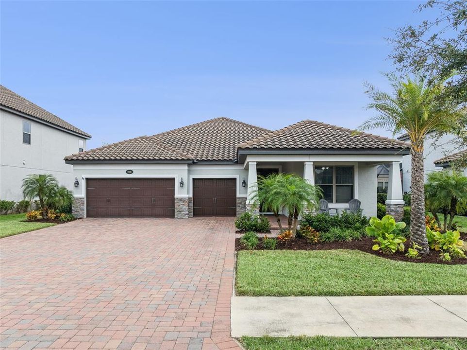 For Sale: $540,000 (4 beds, 3 baths, 2261 Square Feet)