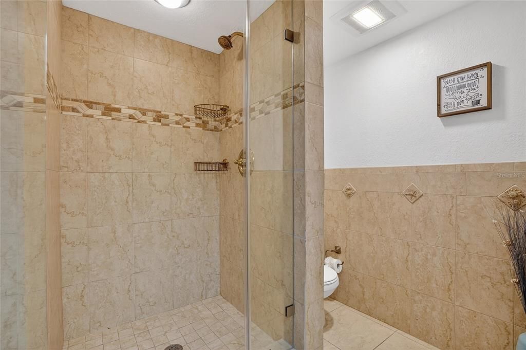 待售: $799,000 (2 贝兹, 2 浴室, 1331 平方英尺)