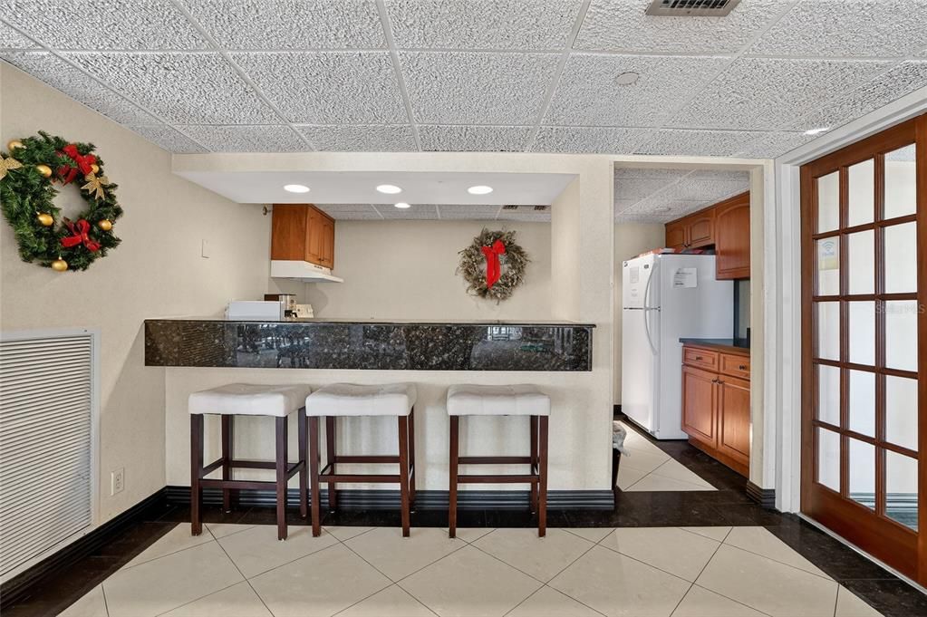 待售: $799,000 (2 贝兹, 2 浴室, 1331 平方英尺)