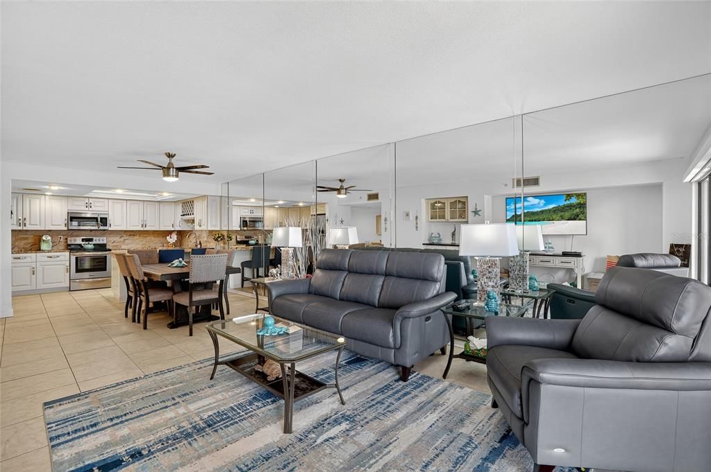 待售: $799,000 (2 贝兹, 2 浴室, 1331 平方英尺)