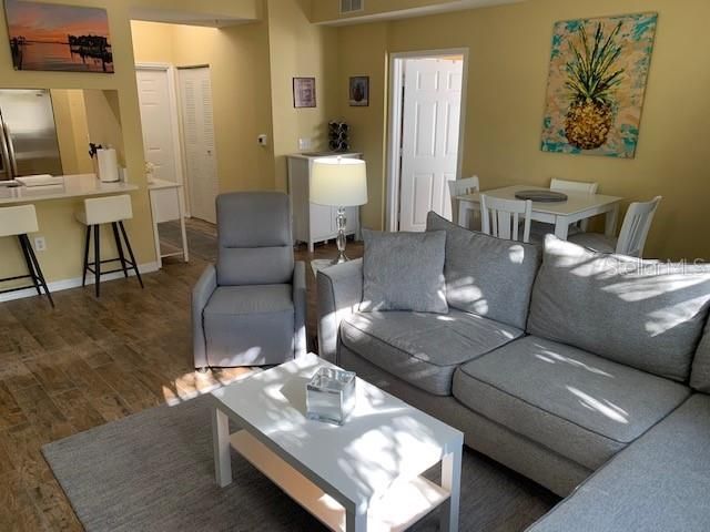 En Renta: $2,400 (2 camas, 2 baños, 1122 Pies cuadrados)