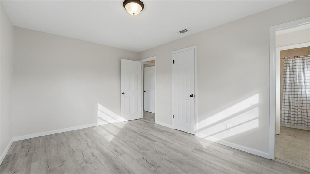 For Sale: $249,900 (3 beds, 1 baths, 1349 Square Feet)