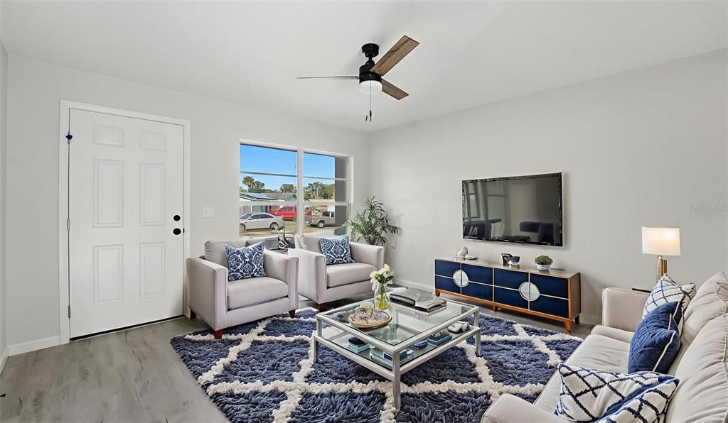 For Sale: $249,900 (3 beds, 1 baths, 1349 Square Feet)