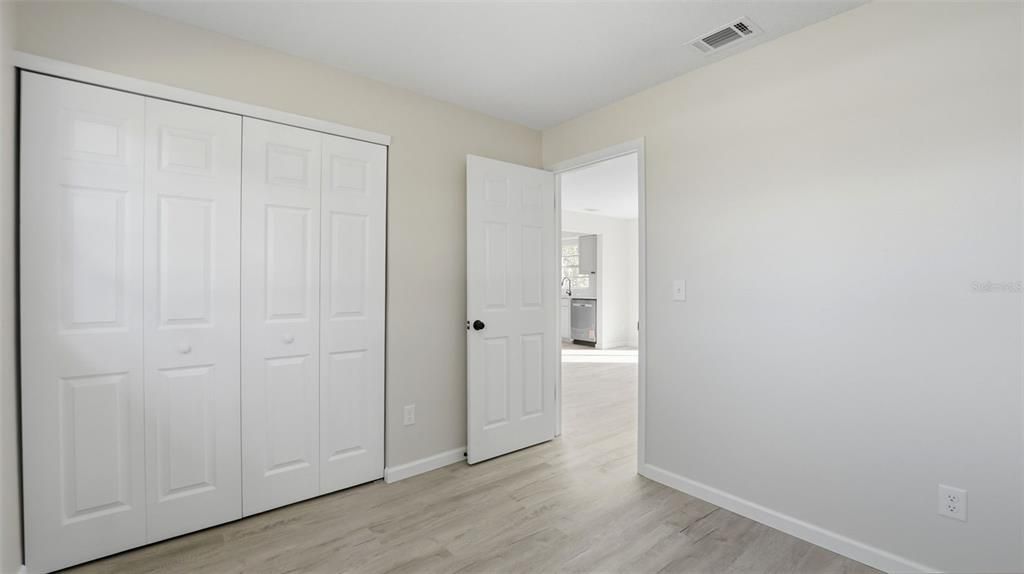 For Sale: $249,900 (3 beds, 1 baths, 1349 Square Feet)