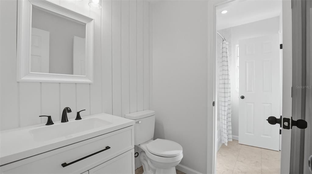 For Sale: $249,900 (3 beds, 1 baths, 1349 Square Feet)