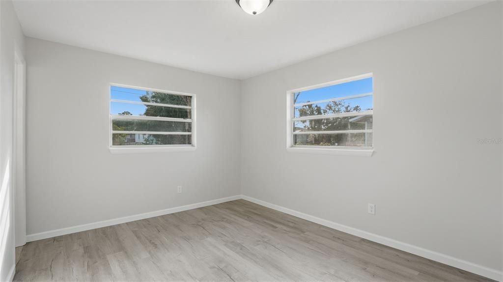 For Sale: $249,900 (3 beds, 1 baths, 1349 Square Feet)