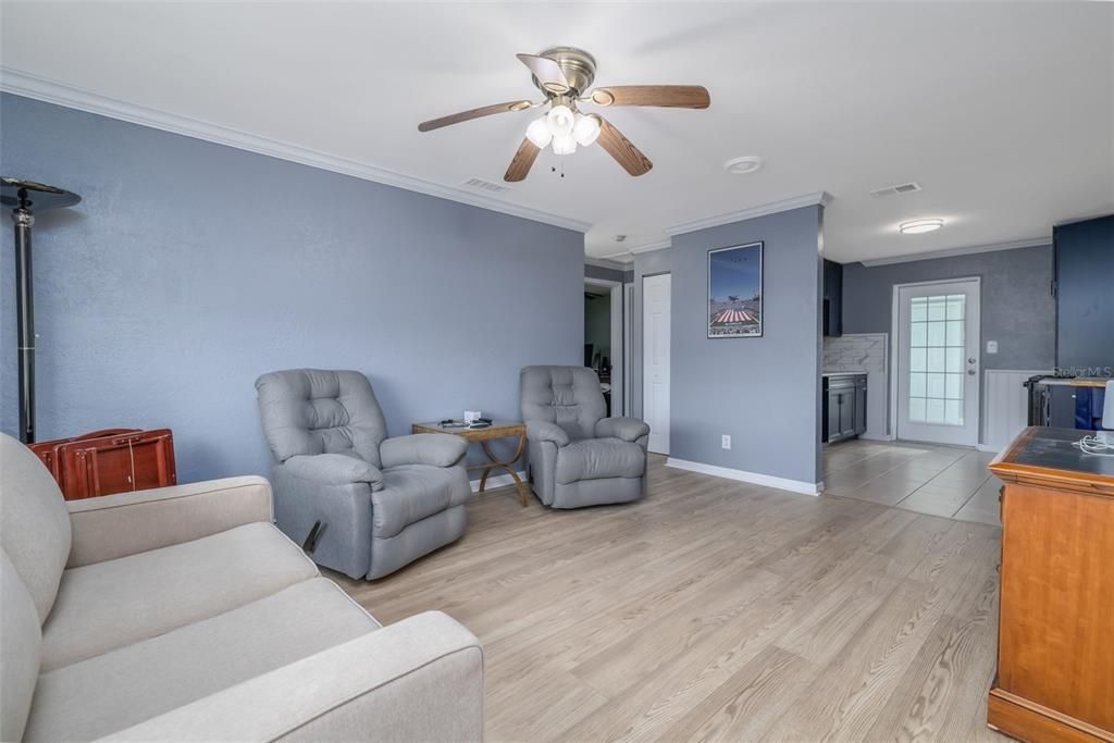 En Venta: $225,000 (2 camas, 1 baños, 984 Pies cuadrados)