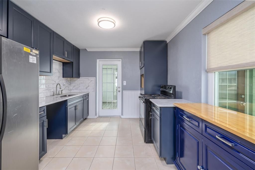 En Venta: $225,000 (2 camas, 1 baños, 984 Pies cuadrados)