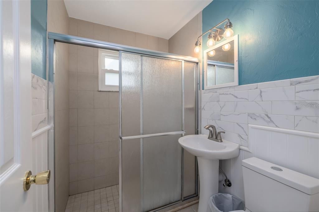 En Venta: $225,000 (2 camas, 1 baños, 984 Pies cuadrados)