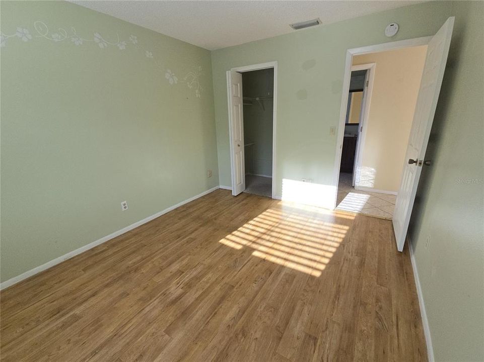 En Venta: $174,900 (2 camas, 2 baños, 1130 Pies cuadrados)