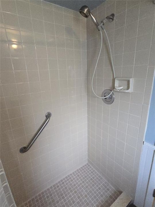 En Venta: $174,900 (2 camas, 2 baños, 1130 Pies cuadrados)