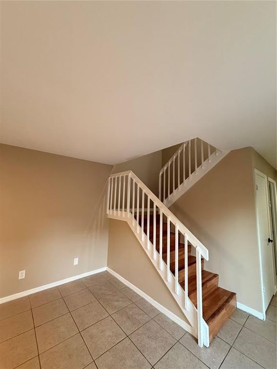 出租: $1,800 (2 贝兹, 2 浴室, 1285 平方英尺)