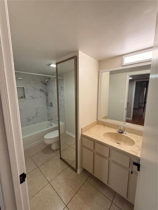 出租: $1,800 (2 贝兹, 2 浴室, 1285 平方英尺)