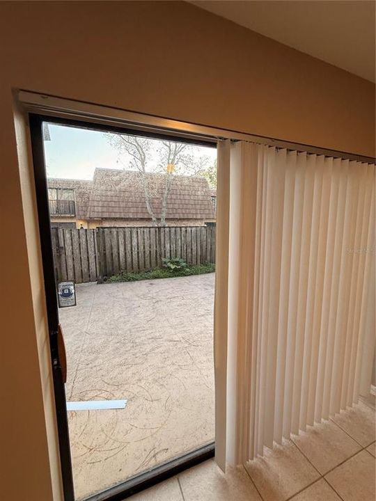 出租: $1,800 (2 贝兹, 2 浴室, 1285 平方英尺)