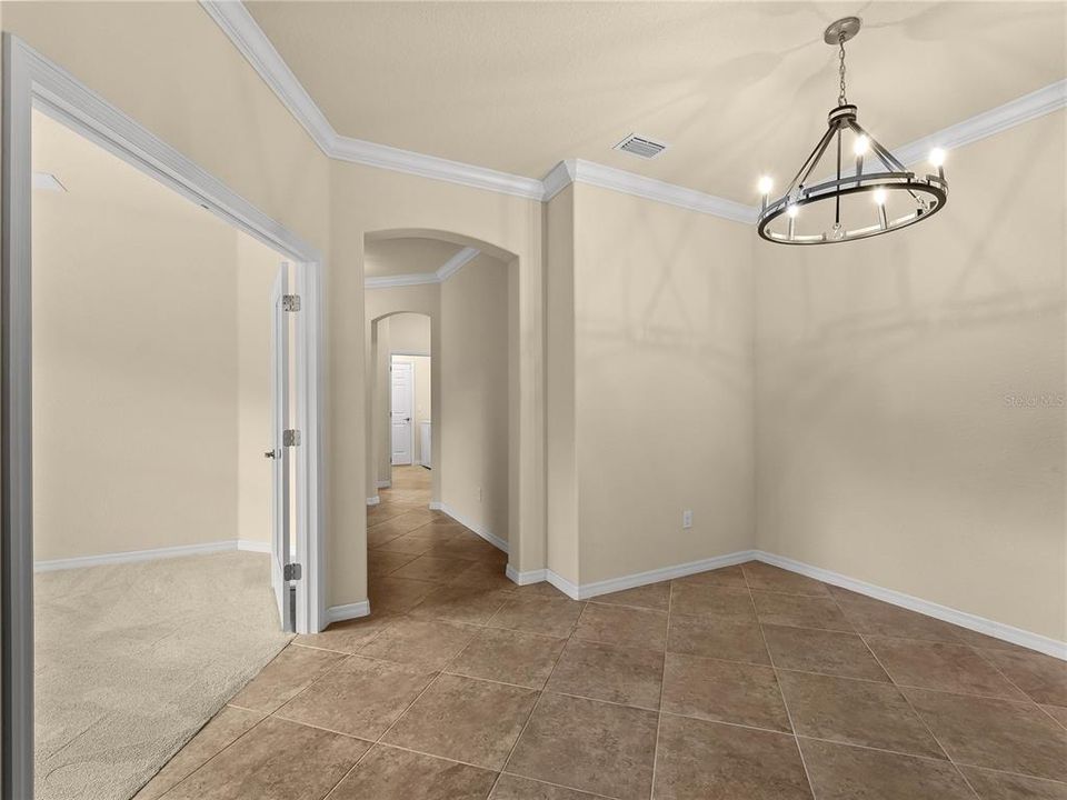 На продажу: $320,000 (2 спален, 2 ванн, 1572 Квадратных фут)