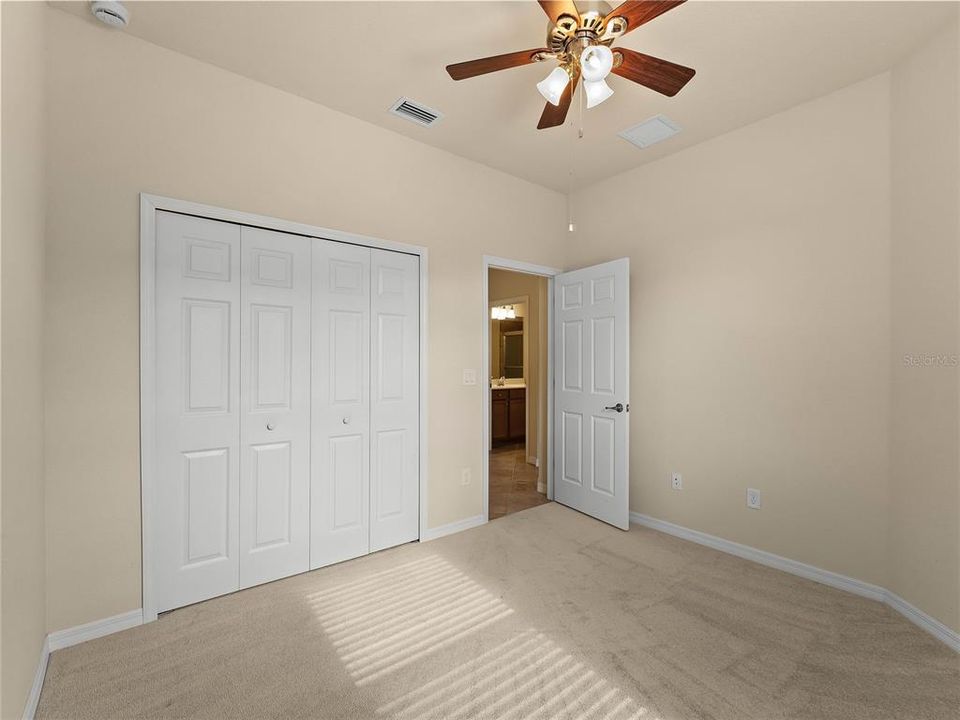 На продажу: $320,000 (2 спален, 2 ванн, 1572 Квадратных фут)