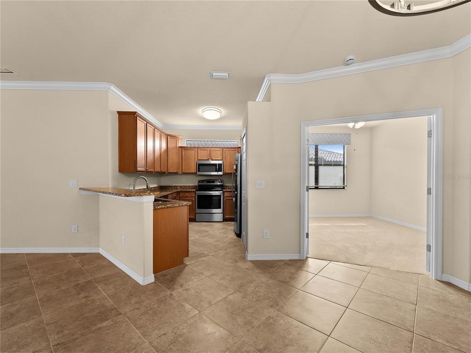 На продажу: $320,000 (2 спален, 2 ванн, 1572 Квадратных фут)