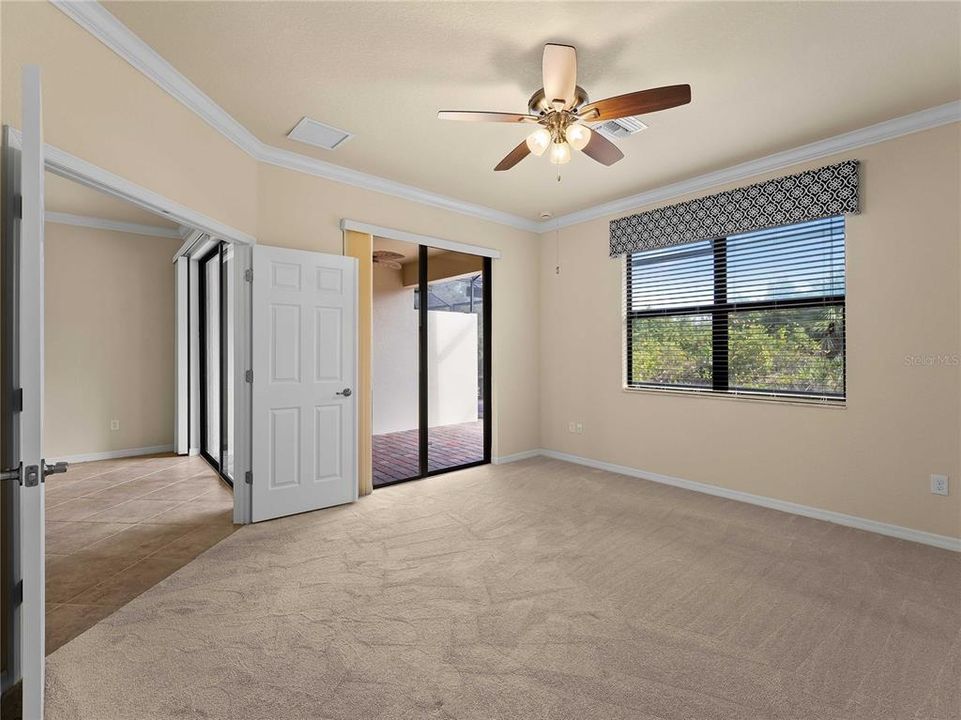 На продажу: $320,000 (2 спален, 2 ванн, 1572 Квадратных фут)