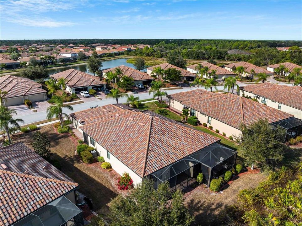 На продажу: $320,000 (2 спален, 2 ванн, 1572 Квадратных фут)