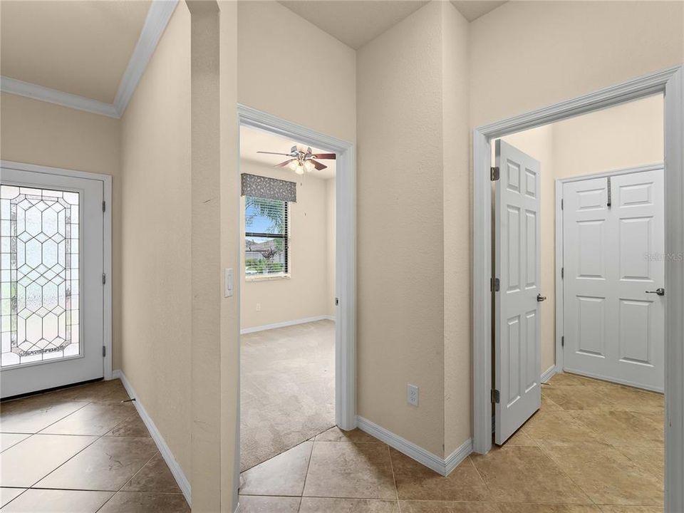 На продажу: $320,000 (2 спален, 2 ванн, 1572 Квадратных фут)