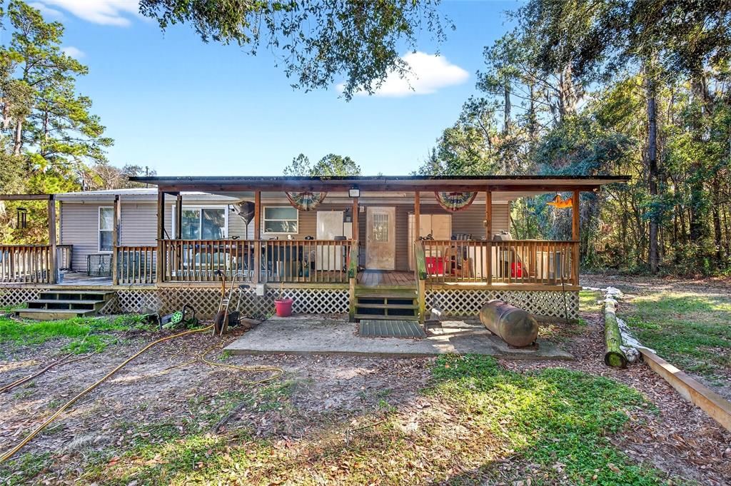 For Sale: $799,900 (3 beds, 2 baths, 2076 Square Feet)