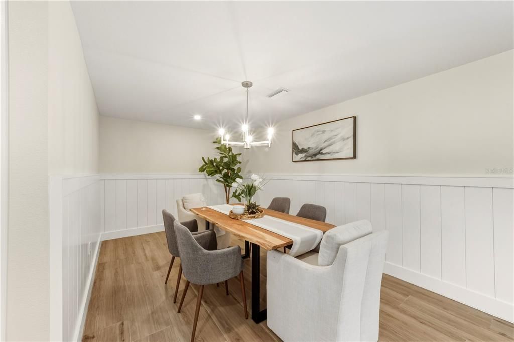 На продажу: $1,199,000 (4 спален, 2 ванн, 1832 Квадратных фут)