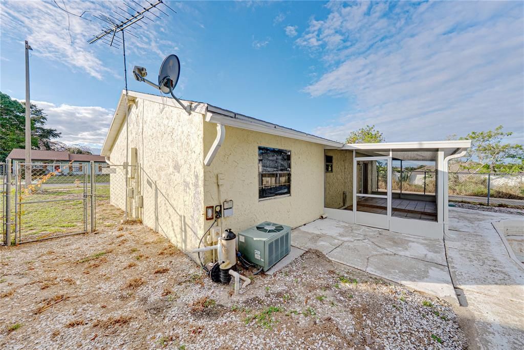 For Sale: $144,900 (3 beds, 2 baths, 1218 Square Feet)