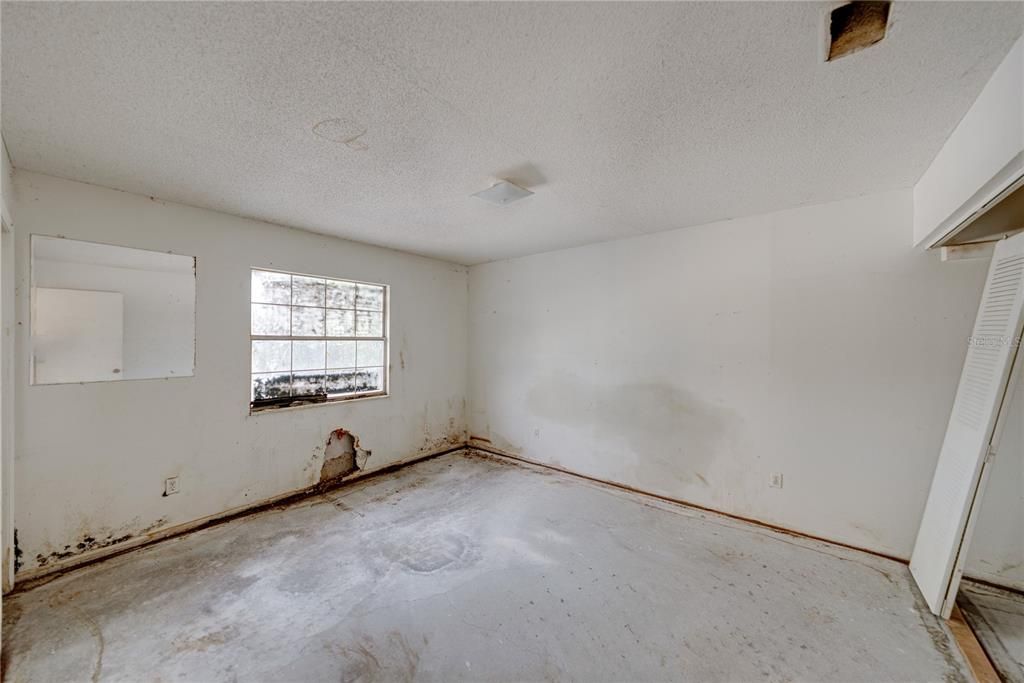 For Sale: $144,900 (3 beds, 2 baths, 1218 Square Feet)