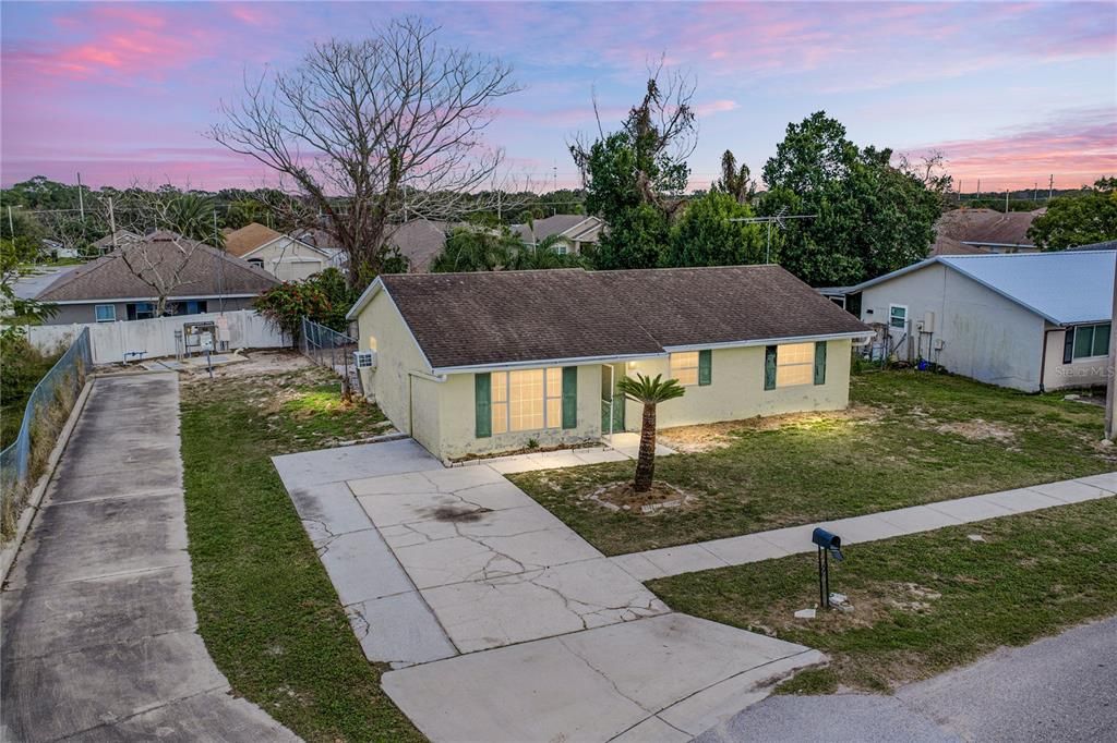 For Sale: $144,900 (3 beds, 2 baths, 1218 Square Feet)