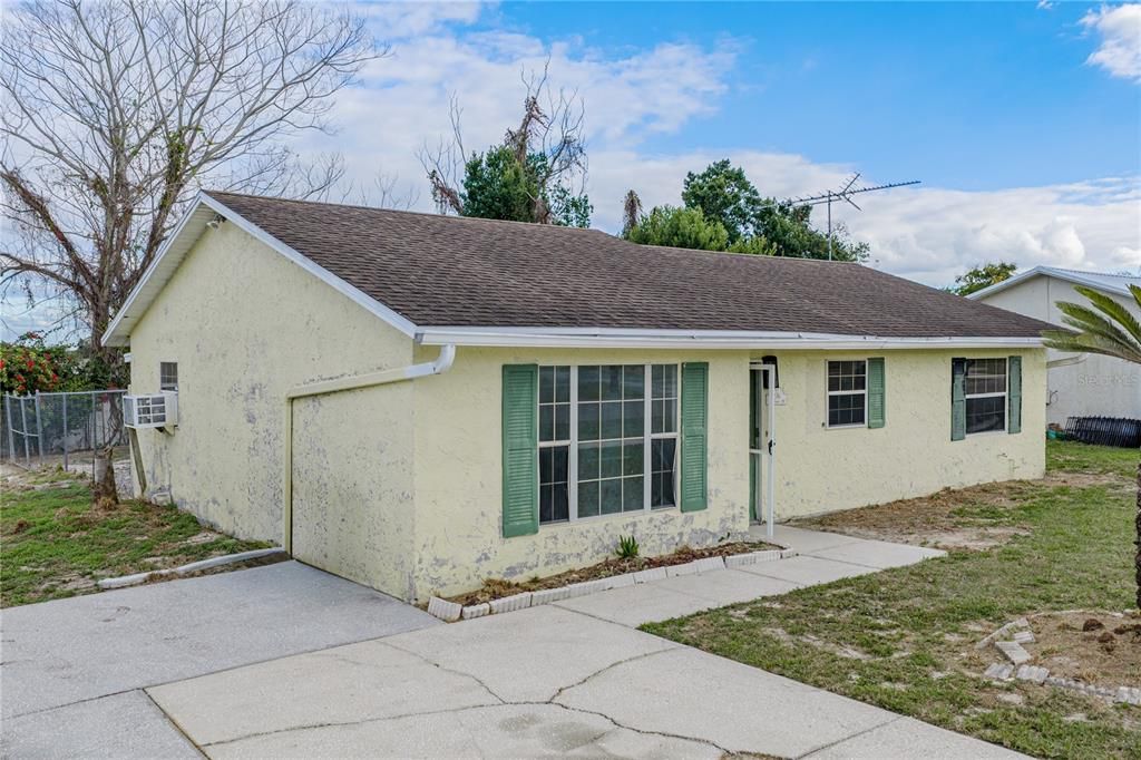 For Sale: $144,900 (3 beds, 2 baths, 1218 Square Feet)