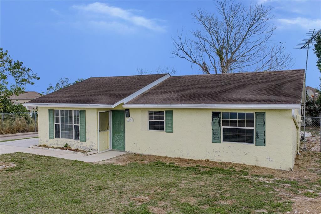 For Sale: $144,900 (3 beds, 2 baths, 1218 Square Feet)