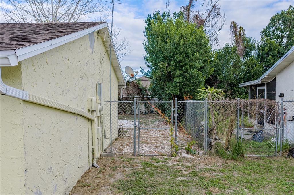 For Sale: $144,900 (3 beds, 2 baths, 1218 Square Feet)