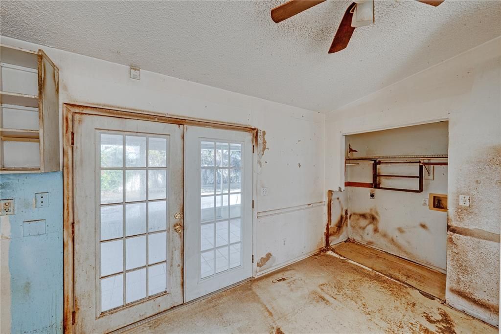 For Sale: $144,900 (3 beds, 2 baths, 1218 Square Feet)