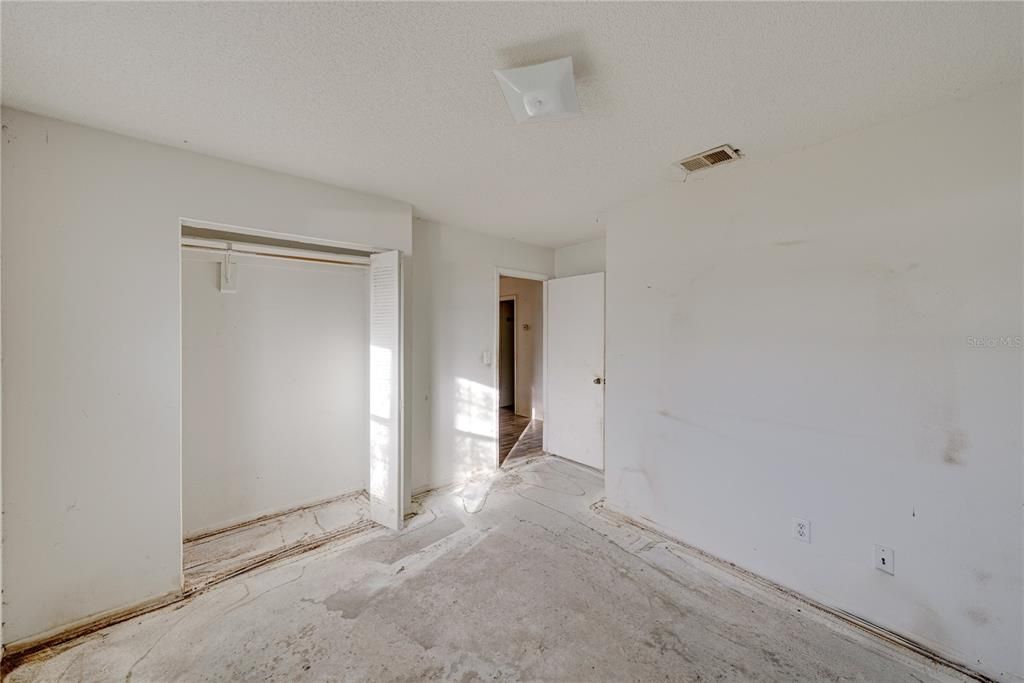 For Sale: $144,900 (3 beds, 2 baths, 1218 Square Feet)