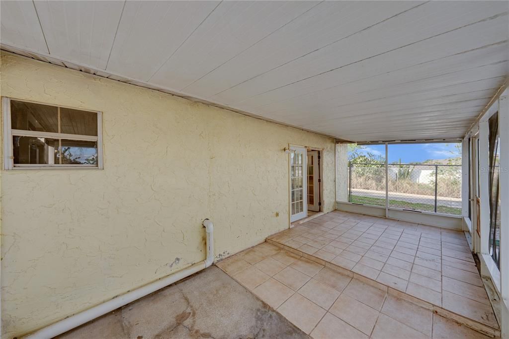 For Sale: $144,900 (3 beds, 2 baths, 1218 Square Feet)