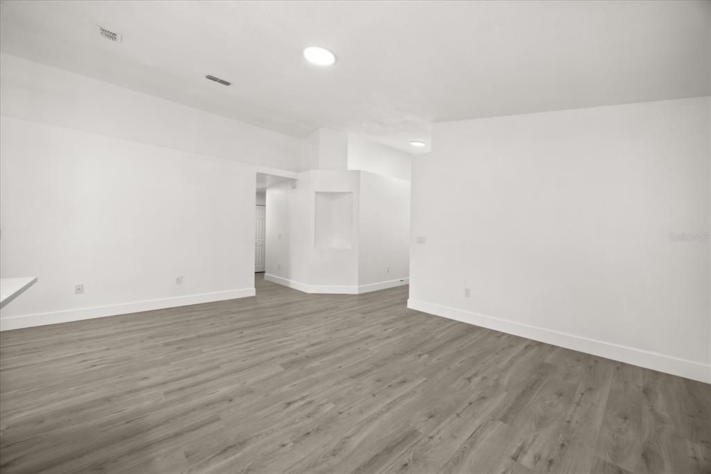 На продажу: $310,000 (3 спален, 2 ванн, 1206 Квадратных фут)