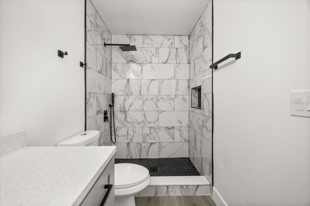 На продажу: $310,000 (3 спален, 2 ванн, 1206 Квадратных фут)